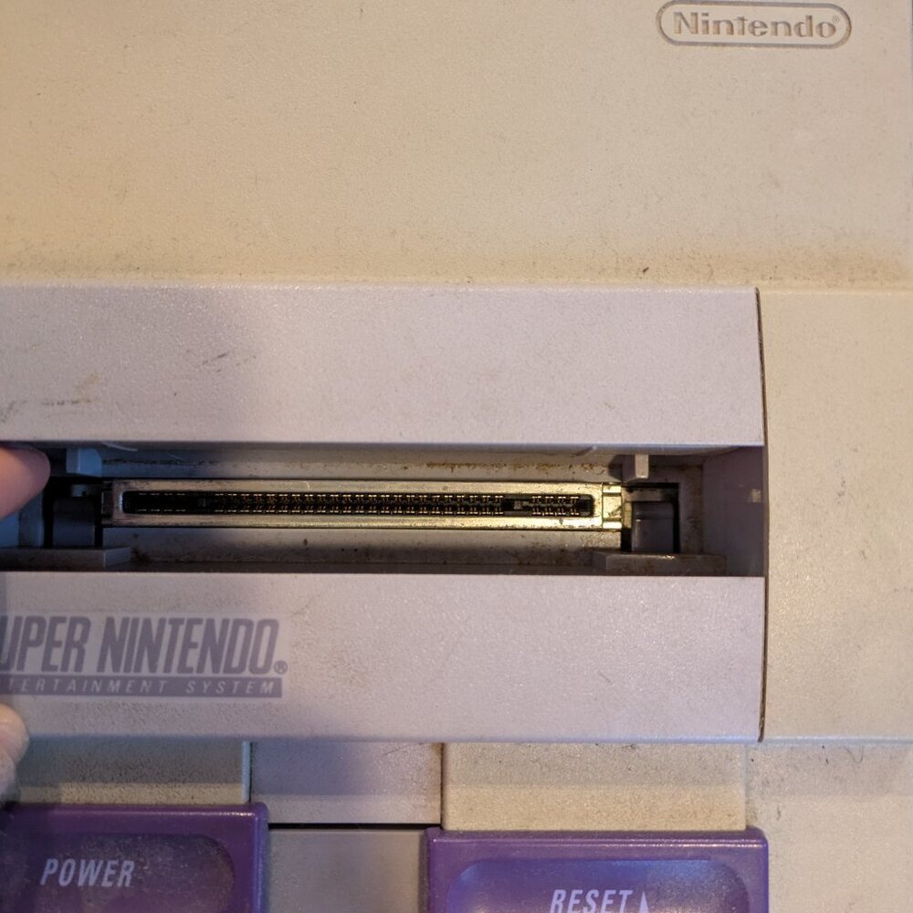 Super Nintendo - Picture 2 of 8